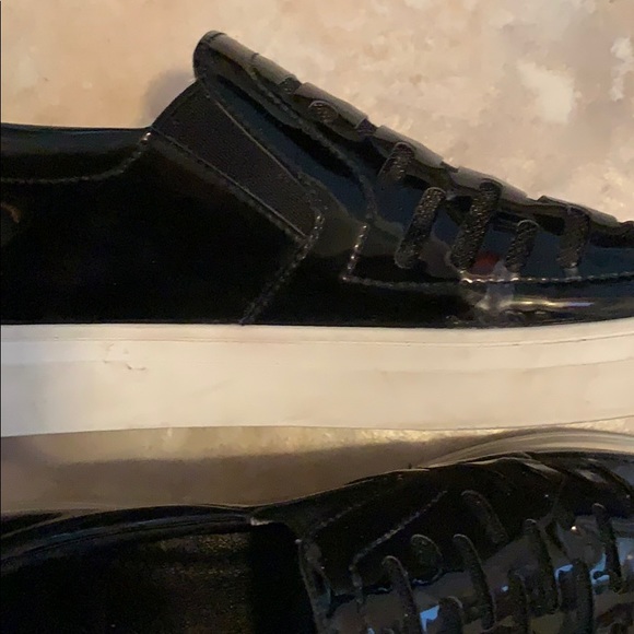 Black shiny Sneaker shoes - Picture 4 of 4